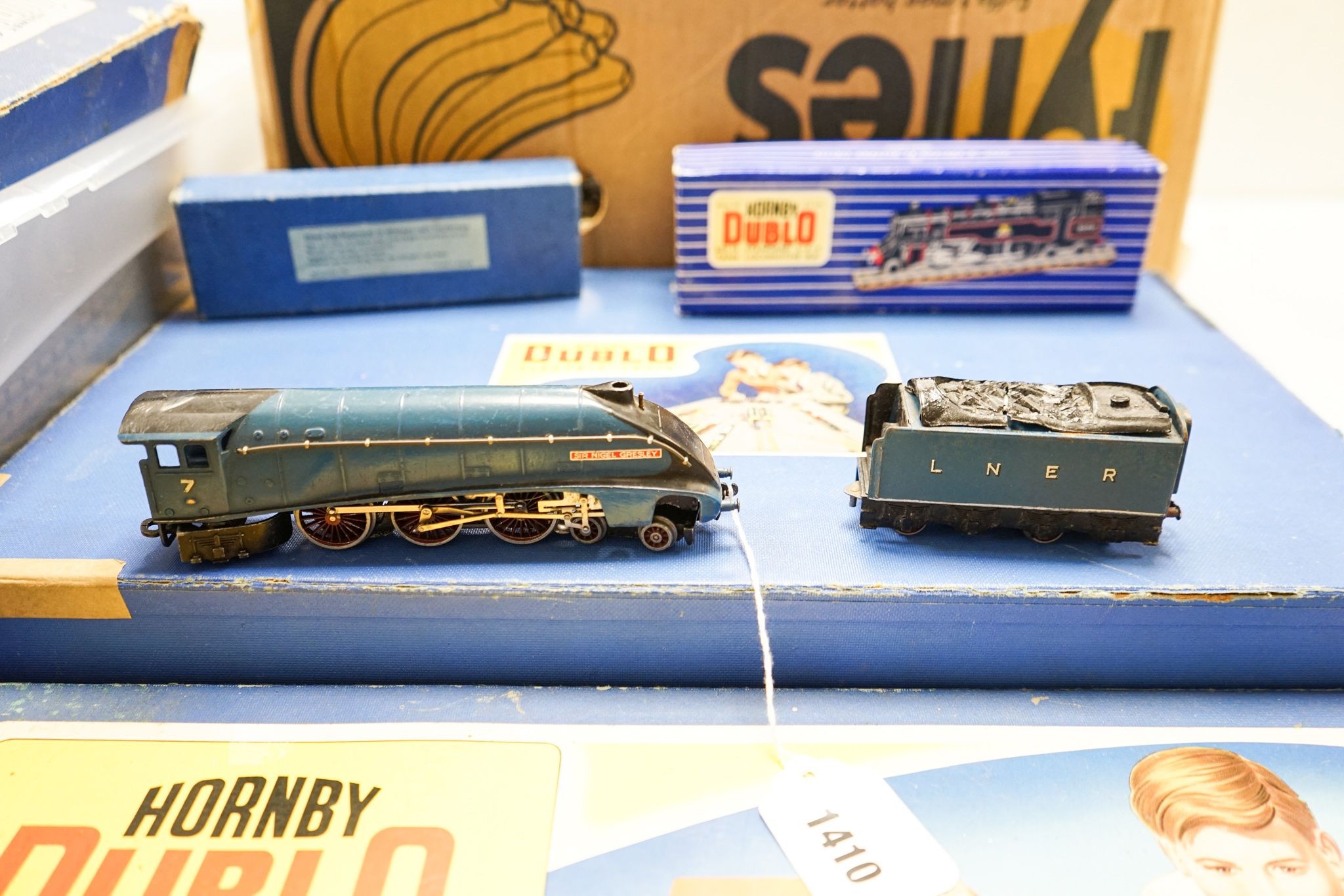 Hornby Dublo , including a set EDP2 and a goods set, largely boxed